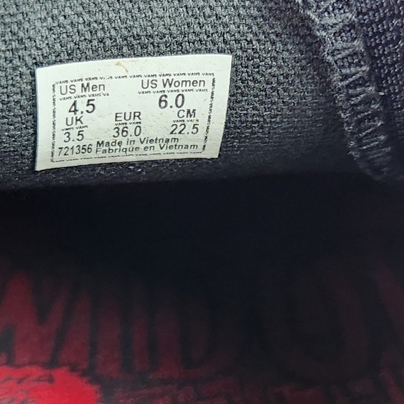 Vans Limited Edition Marvel Black Widow Slip On Sneakers Men's Size 4.5 - Picture 13 of 13